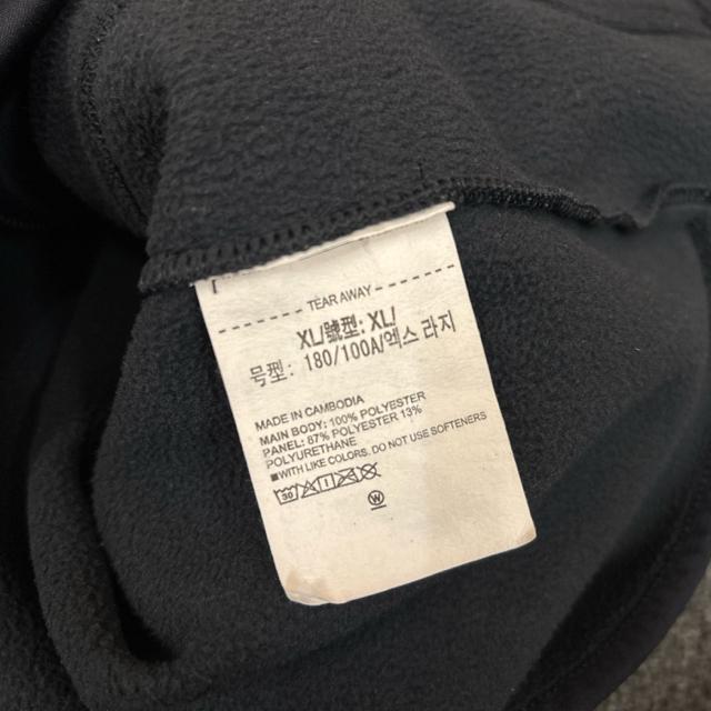 ���� UNDER ARMOUR UA�E�C���^�[�j�b�g 3���C���[ �W���P�b�g �� �u�����h�� 