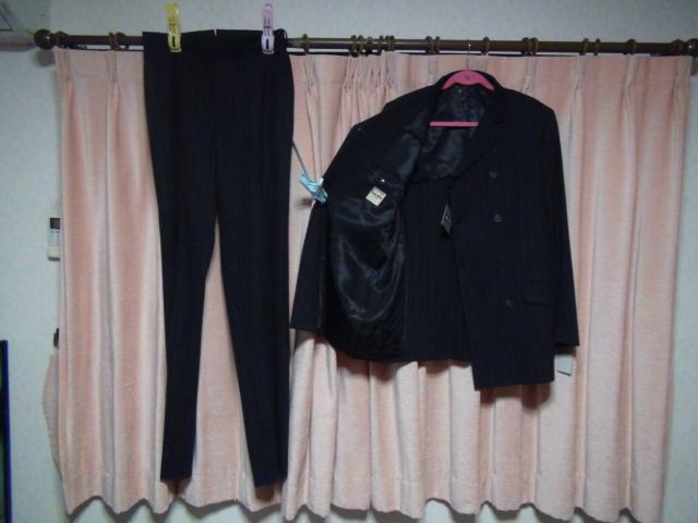 CZのスーツ 新品タグ付き(XL)!。 < 男性ファッション  CZのスーツ 新品タグ付き(XL)!。 < 男性ファッションの