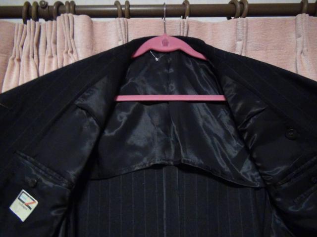 CZのスーツ 新品タグ付き(XL)!。 < 男性ファッション  CZのスーツ 新品タグ付き(XL)!。 < 男性ファッションの