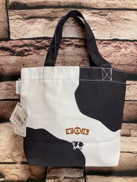 送料無料!可愛いくて、甘くて美味しそう?な【チロルチョコ】舟形手さげバッグ(画像から)1個1,650円が… < 女性ファッション 送料無料!可愛いくて、甘くて美味しそう?な【チロルチョコ】舟形手さげバッグ(画像から)1個1,650円が… < 女性ファッションの