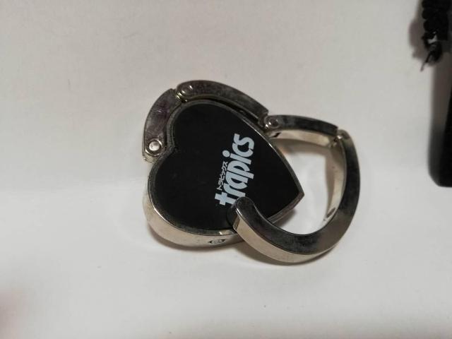 トラピックス ハート型ハンドバッグフックハンガー < 女性アクセサリー/時計 トラピックス ハート型ハンドバッグフックハンガー < 女性アクセサリー/時計の