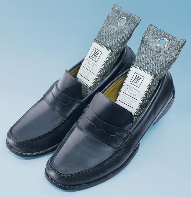 爆ヤス価格690円★竹炭 除湿消臭バッグ (約75g×2個) 繰り返し使える除湿剤 消臭 脱臭 靴 下駄箱 < 男性ファッション 爆ヤス価格690円★竹炭 除湿消臭バッグ (約75g×2個) 繰り返し使える除湿剤 消臭 脱臭 靴 下駄箱 < 男性ファッションの