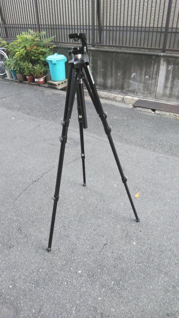 格安♪Velbonカメラ三脚〜布製収納付き♪ < 家電/AV  格安♪Velbonカメラ三脚〜布製収納付き♪  < 家電/AVの