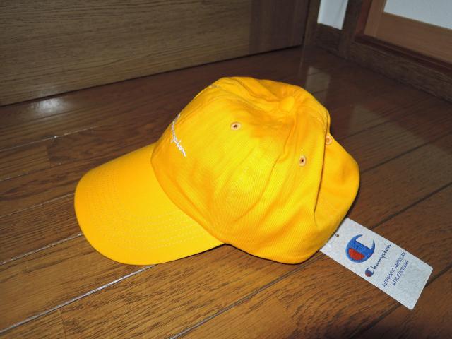 新品 Champion チャンピオン ロゴ刺繍 コットンツイル 6パネル キャップ ゴールド 帽子 < ブランド  新品 Champion チャンピオン ロゴ刺繍 コットンツイル 6パネル キャップ ゴールド 帽子 < ブランドの