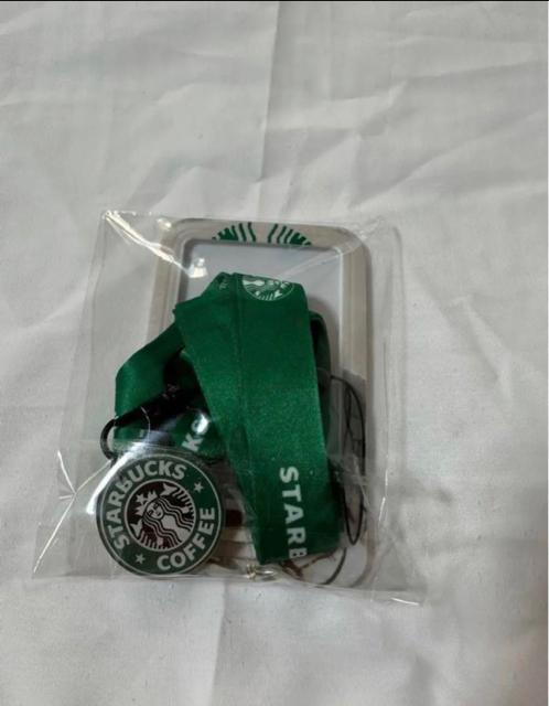 新品 スタバ IDカードホルダー 社員証ケース ネックストラップ付 1点 < 女性ファッション 新品 スタバ IDカードホルダー 社員証ケース ネックストラップ付 1点 < 女性ファッションの