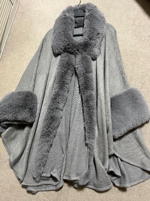 ふわふわコート < 女性ファッション ふわふわコート < 女性ファッションの