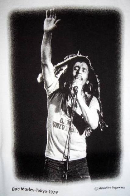 BOB MARLEY 1979年 日本公演 フォト Tシャツ レア < 女性ファッション BOB MARLEY 1979年 日本公演 フォト Tシャツ レア < 女性ファッションの