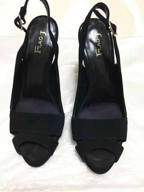 黒ベロアベルベット白パールスムースサンダルパーティヒール < ブランド 黒ベロアベルベット白パールスムースサンダルパーティヒール < ブランドの