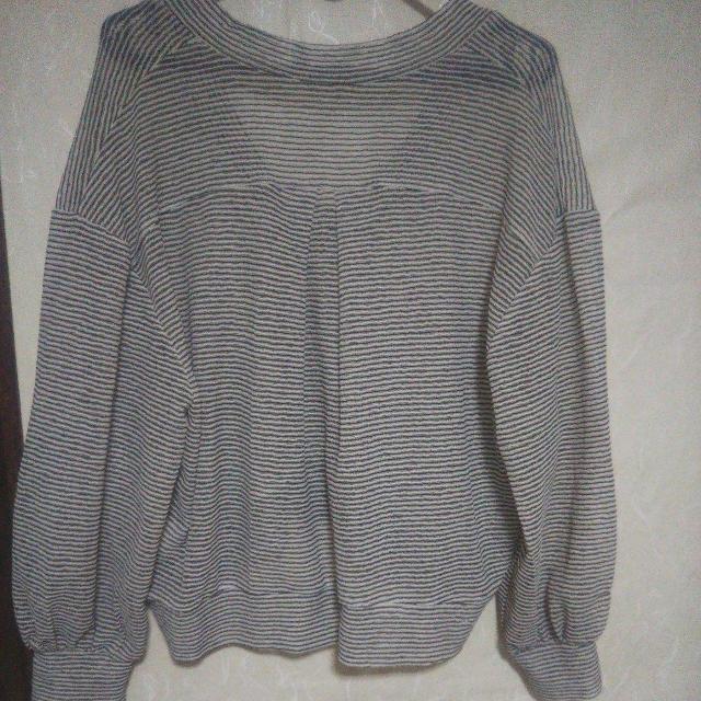 送料無料即決 Amuir ドルマンスリーブ ボーダーシアーカットソー Vネック 重ね着 レイヤード レディース長袖トップス < 女性ファッション 送料無料即決 Amuir ドルマンスリーブ ボーダーシアーカットソー Vネック 重ね着 レイヤード レディース長袖トップス < 女性ファッションの