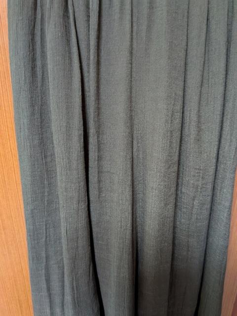 カーキ色のスカートみたいなパンツ。 < 女性ファッション  カーキ色のスカートみたいなパンツ。 < 女性ファッションの