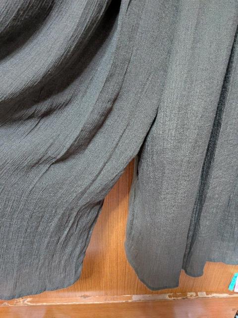 カーキ色のスカートみたいなパンツ。 < 女性ファッション  カーキ色のスカートみたいなパンツ。 < 女性ファッションの