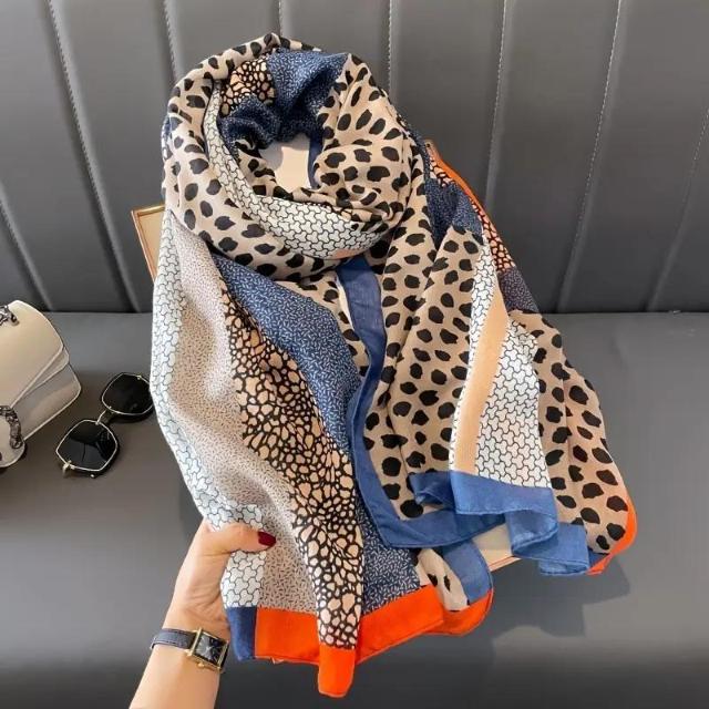 超お買い得1290円★エレガントなヒョウ柄スカーフ 女性用 通気性・防寒・防風 春/秋向け シャール ブルー < 女性ファッション  超お買い得1290円★エレガントなヒョウ柄スカーフ 女性用 通気性・防寒・防風 春/秋向け シャール ブルー  < 女性ファッションの