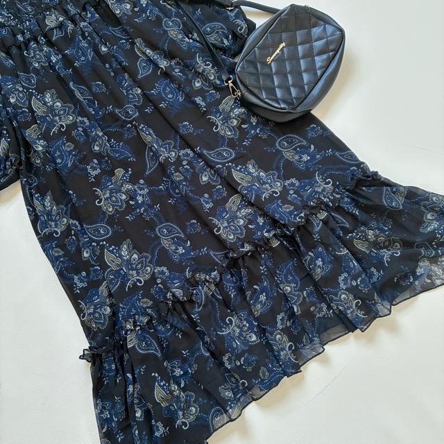 ◆極美品◆マウジー◆花柄シアーティアードマキシワンピース◆黒×ネイビー◆S < ブランド ◆極美品◆マウジー◆花柄シアーティアードマキシワンピース◆黒×ネイビー◆S < ブランドの