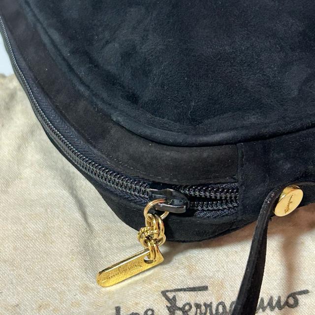 Salvatore Ferragamo �t�F���K�� �X�G�[�h ���U�[ M214610 �V�����_�[�o�b�O �u���b�N �S�[���h���� �� �u�����h�� 