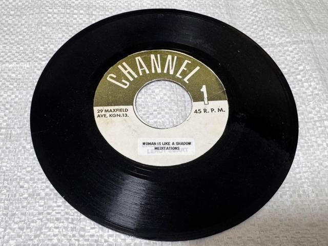 CHANNEL 1 / MEDITATIONS - WOMAN IS LIKE A SHADOW (7�C���` ���R�[�h)  �� CD/DVD/�r�f�I�� 