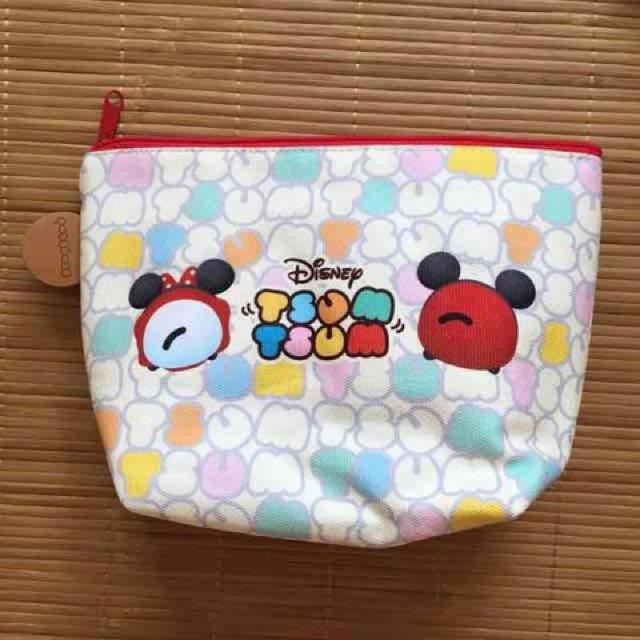 ディズニー・ツムツムキャラクター柄ポーチ。ホワイト < 女性ファッション  ディズニー・ツムツムキャラクター柄ポーチ。ホワイト < 女性ファッションの