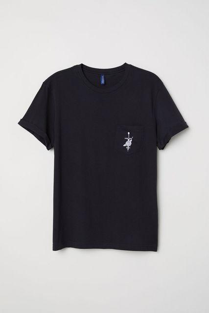 ☆H&M/エイチアンドエム ワイルドデザイン 半袖Tシャツ/メンズ/S/黒☆新品 < ブランド  ☆H&M/エイチアンドエム ワイルドデザイン 半袖Tシャツ/メンズ/S/黒☆新品  < ブランドの