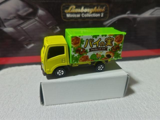 赤箱ギフト特注 ロッテ いすゞ エルフ パイの実 < ホビー 赤箱ギフト特注 ロッテ いすゞ エルフ パイの実 < ホビーの