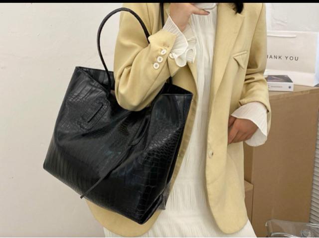 新品 黒 クロコ トートバッグ メンズ レディース 高品質レザー 鞄 高級 < 女性ファッション  新品 黒 クロコ トートバッグ メンズ レディース 高品質レザー 鞄 高級 < 女性ファッションの