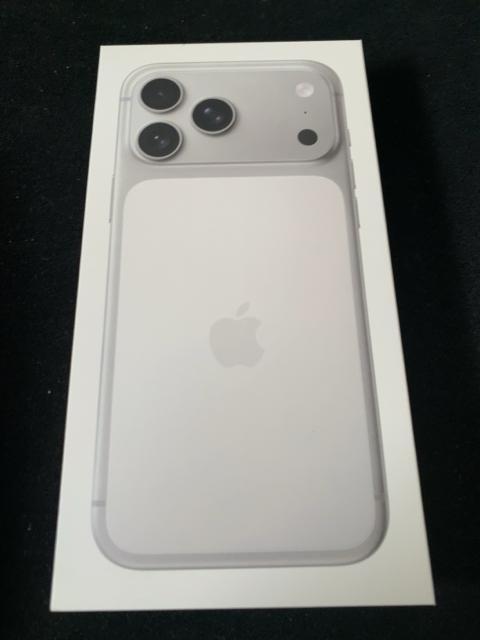 iPhonePV@promax 256GB Vo[   Ɠd/AV 