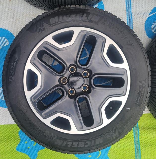 JEEP レネゲード トレイルホーク純正ホイール17インチ6.5J+40 pcd 110 5穴タイヤ付き4本セットMICHELIN < 自動車/バイク JEEP レネゲード トレイルホーク純正ホイール17インチ6.5J+40 pcd 110 5穴タイヤ付き4本セットMICHELIN < 自動車/バイク