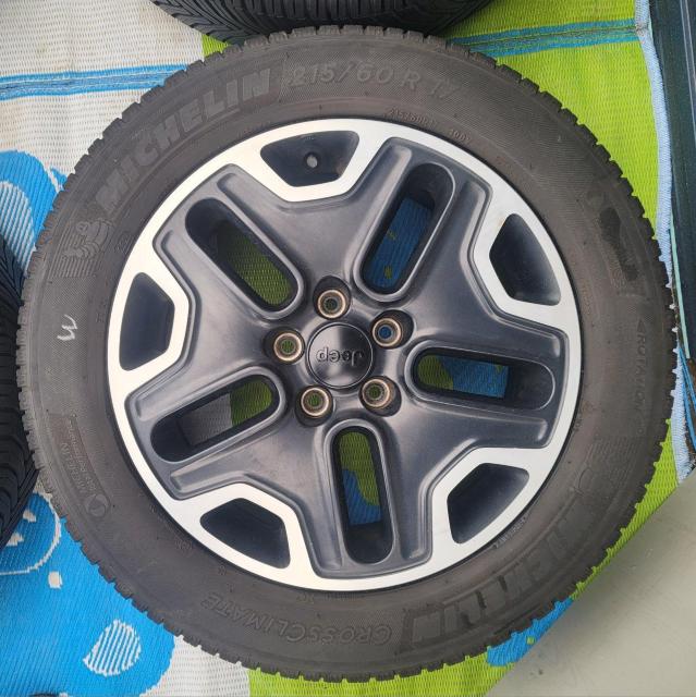 JEEP レネゲード トレイルホーク純正ホイール17インチ6.5J+40 pcd 110 5穴タイヤ付き4本セットMICHELIN < 自動車/バイク JEEP レネゲード トレイルホーク純正ホイール17インチ6.5J+40 pcd 110 5穴タイヤ付き4本セットMICHELIN < 自動車/バイク