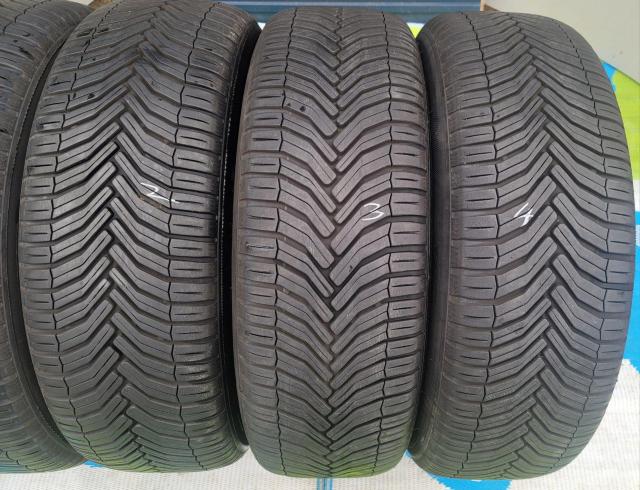 JEEP レネゲード トレイルホーク純正ホイール17インチ6.5J+40 pcd 110 5穴タイヤ付き4本セットMICHELIN < 自動車/バイク JEEP レネゲード トレイルホーク純正ホイール17インチ6.5J+40 pcd 110 5穴タイヤ付き4本セットMICHELIN < 自動車/バイク