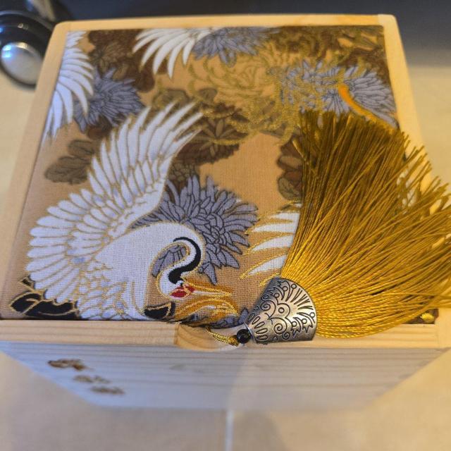 ���q�P�����E�Y�@��V�ڒ��q  �� �C���e���A/���C�t�� 