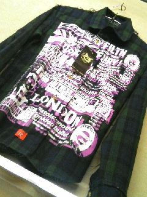 新品◆ヘルキャットパンクス◆ブラウス◆プリント◆フリーサイズ◆ < ブランド 新品◆ヘルキャットパンクス◆ブラウス◆プリント◆フリーサイズ◆ < ブランドの