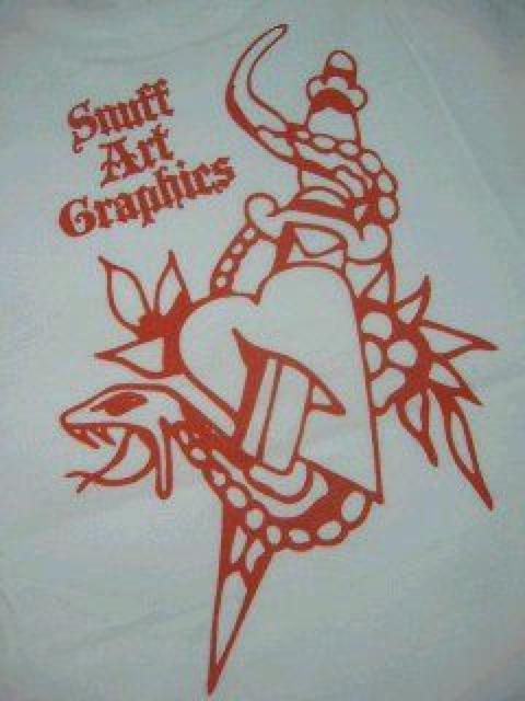 【SNUFF/スナッフ】渋谷系 あらゆるジャンルとコミットとして評判ブランド♪アートグラフィック タトゥプリントTシャツ < 男性ファッション 【SNUFF/スナッフ】渋谷系 あらゆるジャンルとコミットとして評判ブランド♪アートグラフィック タトゥプリントTシャツ < 男性ファッションの