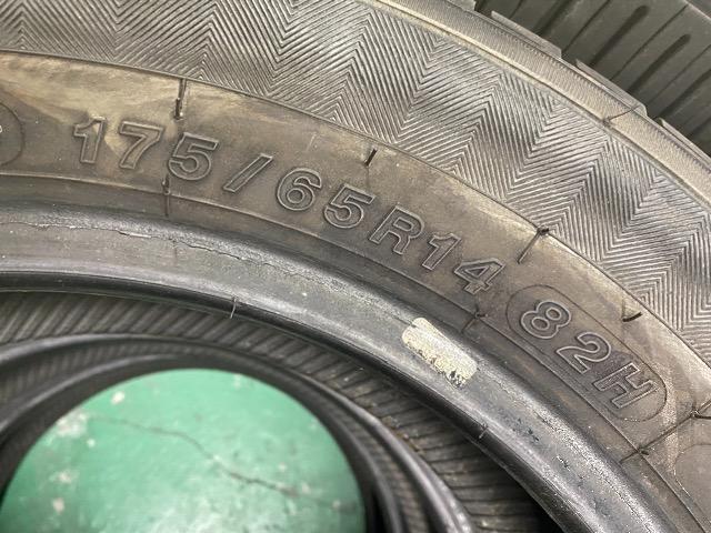 7071574)激安国産中古ヨコハマタイヤ4本コンパクトカ-サイズ175/65R14送料無料 < 自動車/バイク 7071574)激安国産中古ヨコハマタイヤ4本コンパクトカ-サイズ175/65R14送料無料 < 自動車/バイク