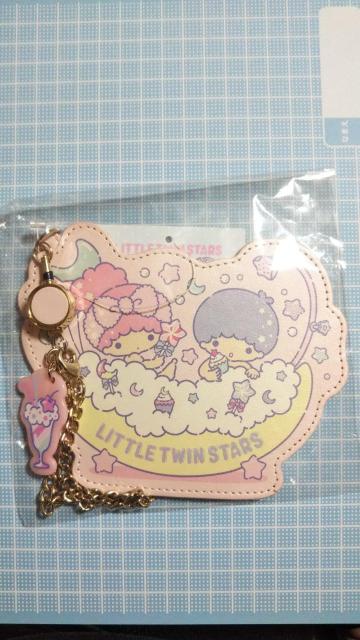 キキララ コードリール付きパスケース < アニメ/コミック/キャラクター キキララ コードリール付きパスケース < アニメ/コミック/キャラクターの