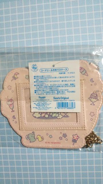 キキララ コードリール付きパスケース < アニメ/コミック/キャラクター キキララ コードリール付きパスケース < アニメ/コミック/キャラクターの