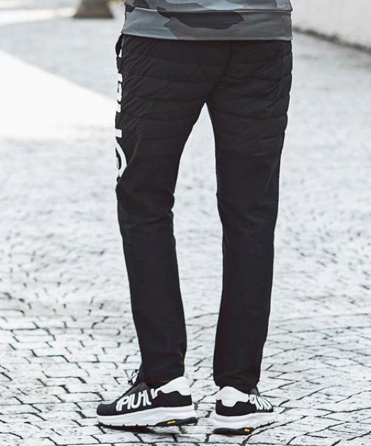 ☆1PIU1UGUALE3 RELAX ウノピュウノウグァーレトレリラックス ビッグ ロゴ プリント イージーパンツ パンツ/S < 男性ファッション  ☆1PIU1UGUALE3 RELAX ウノピュウノウグァーレトレリラックス ビッグ ロゴ プリント イージーパンツ パンツ/S < 男性ファッションの