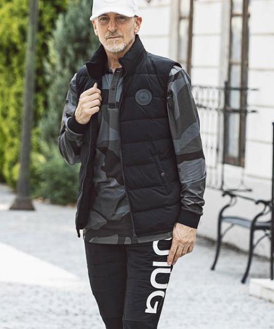 ☆1PIU1UGUALE3 RELAX ウノピュウノウグァーレトレリラックス ビッグ ロゴ プリント イージーパンツ パンツ/S < 男性ファッション  ☆1PIU1UGUALE3 RELAX ウノピュウノウグァーレトレリラックス ビッグ ロゴ プリント イージーパンツ パンツ/S < 男性ファッションの