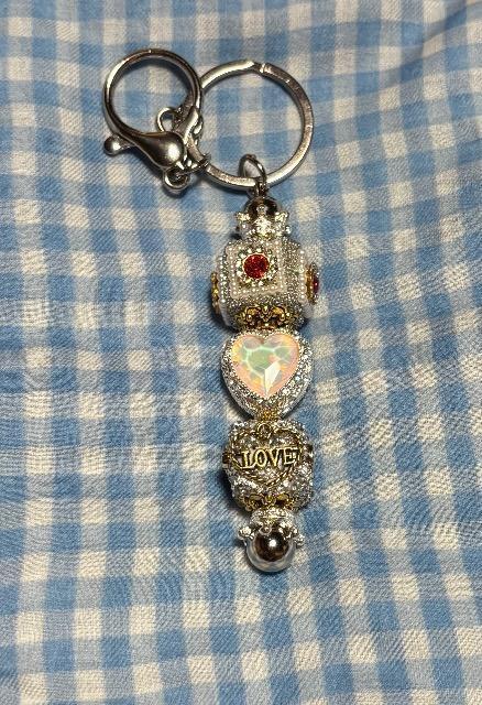 �r�[�Y�@�L�[�z���_�[  �� �����t�@�b�V������ 