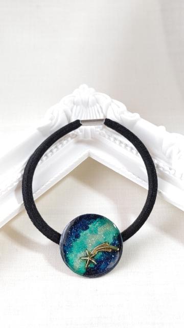 宇宙と流れ星のヘアゴム  レジン  ハンドメイド < 女性ファッション  宇宙と流れ星のヘアゴム  レジン  ハンドメイド  < 女性ファッションの
