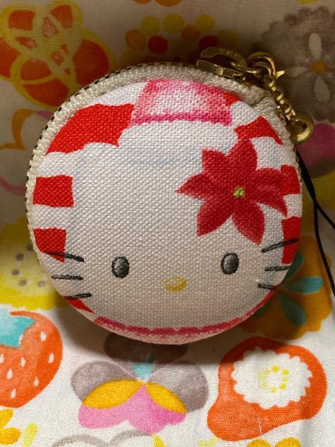 HMキティちゃんマカロンポーチ(大)C < 女性ファッション  HMキティちゃんマカロンポーチ(大)C  < 女性ファッションの