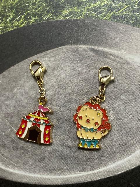 ハンドメイド マスクチャーム 2点セット サーカス < 女性ファッション  ハンドメイド マスクチャーム 2点セット サーカス  < 女性ファッションの