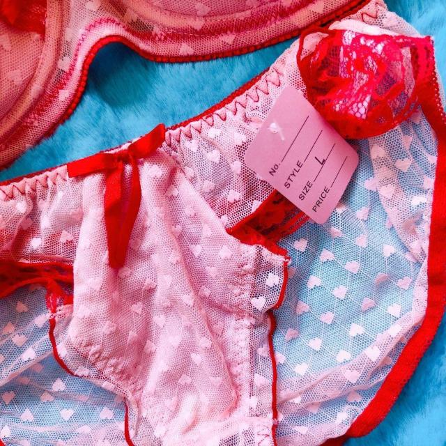 透けハート柄レースかエロカワッ。。F85×L。。赤レースがSexy。。小悪魔ブラジャー&ショーツセット。。グラマー大きいサイズ < 女性ファッション  透けハート柄レースかエロカワッ。。F85×L。。赤レースがSexy。。小悪魔ブラジャー&ショーツセット。。グラマー大きいサイズ < 女性ファッションの