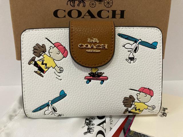 【未使用/処分!】COACH×PEANUTS スヌーピー財布★二つ折り★コーチ C4899 白/ホワイト < ブランド 【未使用/処分!】COACH×PEANUTS スヌーピー財布★二つ折り★コーチ C4899 白/ホワイト < ブランドの