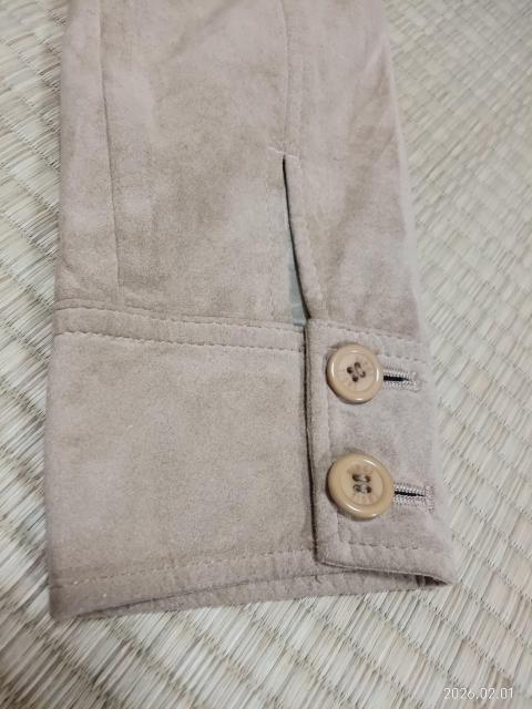 23区 ベージュ スエード風 長袖シャツ 40 < 女性ファッション 23区 ベージュ スエード風 長袖シャツ 40 < 女性ファッションの