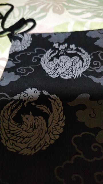 ★処分品★黒×ホウオウ柄ナナメ掛巾着袋 < キッズ/ベビー  ★処分品★黒×ホウオウ柄ナナメ掛巾着袋 < キッズ/ベビーの
