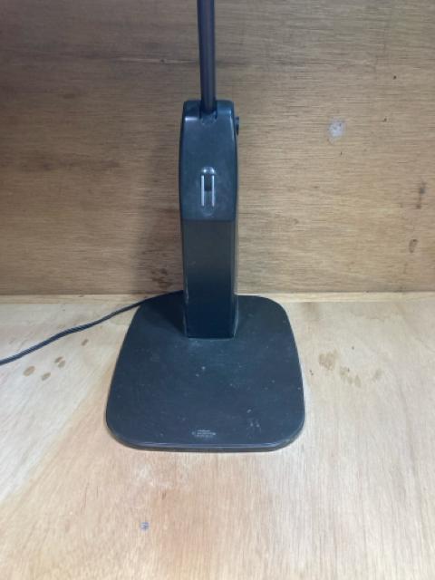 卓上ライト ツインライト 動作品 バタフライライト 蛍光灯スタンド < 家電/AV 卓上ライト ツインライト 動作品 バタフライライト 蛍光灯スタンド < 家電/AVの