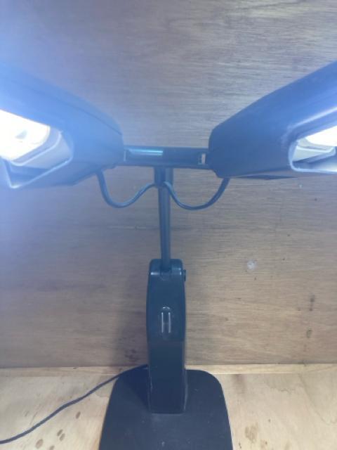 卓上ライト ツインライト 動作品 バタフライライト 蛍光灯スタンド < 家電/AV 卓上ライト ツインライト 動作品 バタフライライト 蛍光灯スタンド < 家電/AVの