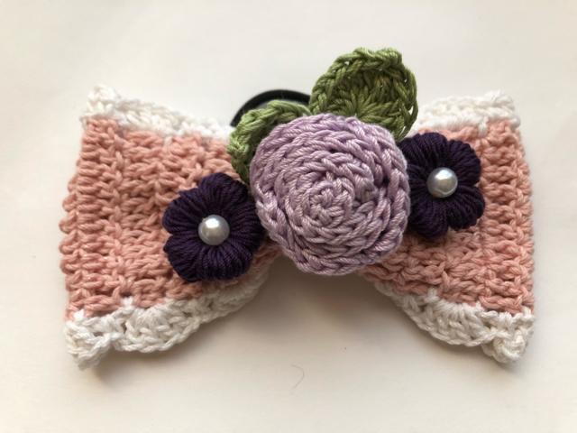 ハンドメイド ヘアゴム 大きめ リボン 巻き巻き薔薇とぷっくり花 < 女性ファッション  ハンドメイド ヘアゴム 大きめ リボン 巻き巻き薔薇とぷっくり花 < 女性ファッションの