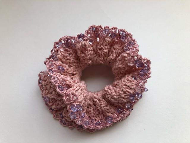 ハンドメイド ボリューム シュシュ ビーズがいっぱい♪♪ < 女性ファッション  ハンドメイド ボリューム シュシュ ビーズがいっぱい♪♪  < 女性ファッションの