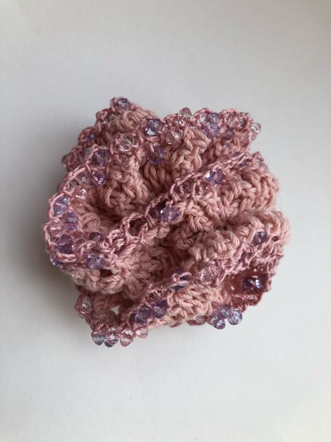 ハンドメイド ボリューム シュシュ ビーズがいっぱい♪♪ < 女性ファッション  ハンドメイド ボリューム シュシュ ビーズがいっぱい♪♪ < 女性ファッションの