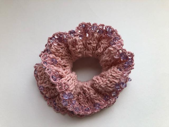 ハンドメイド ボリューム シュシュ ビーズがいっぱい♪♪ < 女性ファッション  ハンドメイド ボリューム シュシュ ビーズがいっぱい♪♪ < 女性ファッションの