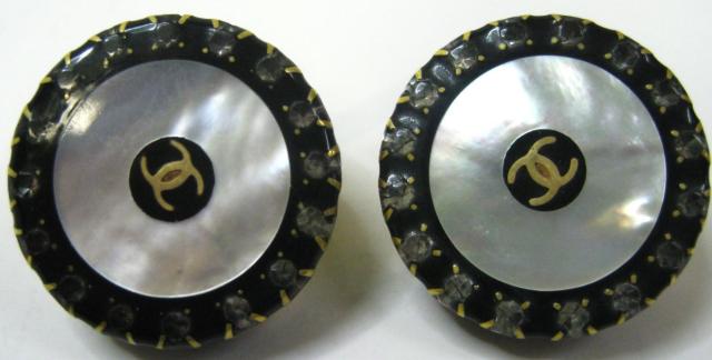 極美品1997年ヴィンテージ フランス製シャネル イヤリング ミニ ココ マーク < ブランド  極美品1997年ヴィンテージ フランス製シャネル イヤリング ミニ ココ マーク < ブランドの